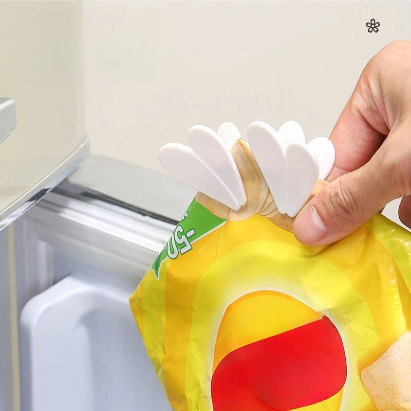 6pcs Daisy Petal Snack Sealing Clips 3D Magnetic Daisy Flower Shaped Plastic Food Clips for Chips Pet Food Kitchen Storage