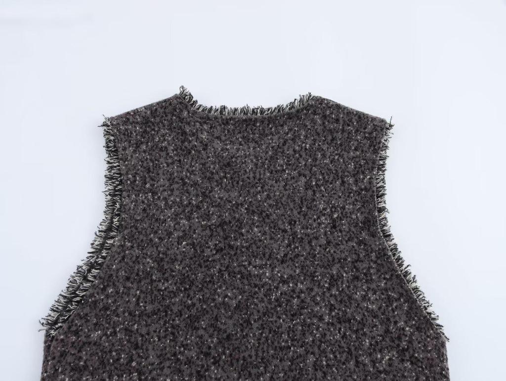 2025 Spring Women's Tassel Sesame Dot Knitted Vest - European & American Style, Single-Breasted with Pockets