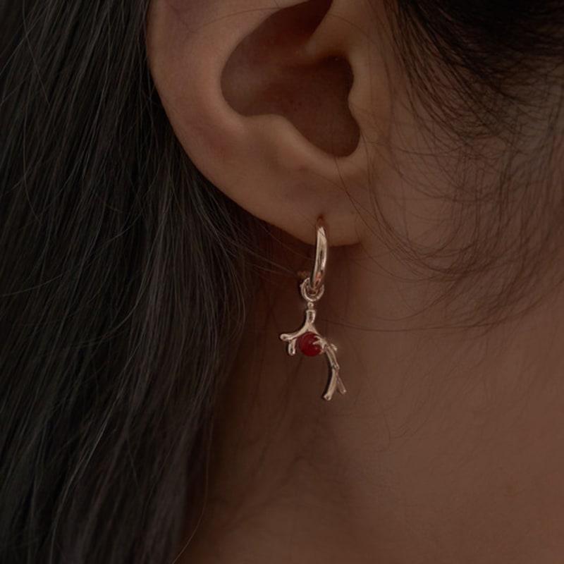 OR D`OR Coral Pendant One-Touch Earrings
