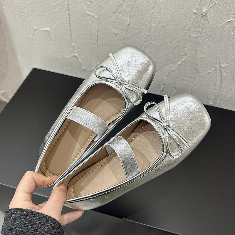 Fashion lightweight retro ballet style shallow mouth single shoes women's 2025 new spring and autumn skirt French Mary Jane shoes