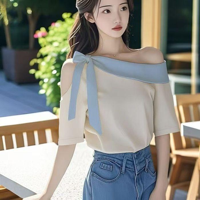 

A New Chinese-style T-shirt with A Slanted Neck and Off-the-shoulder Top That Hides The Body one size абрикосовий