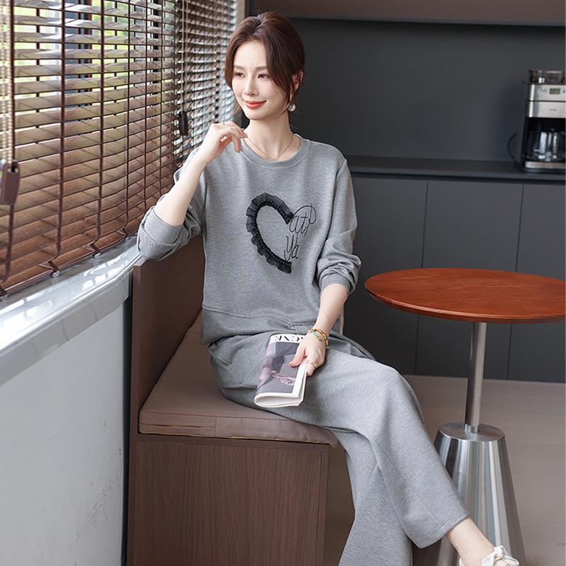 

Chic Spring Outfit: Women s 40s Casual Pullover & Pants Set 5XL