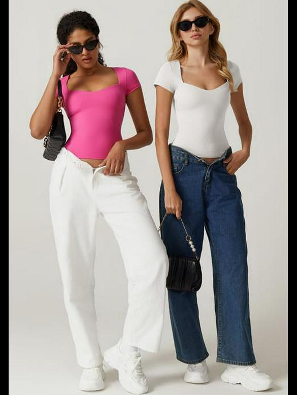 2024 Women's Heart-Shaped Collar Short-Sleeve Slim-Fit Crop Top