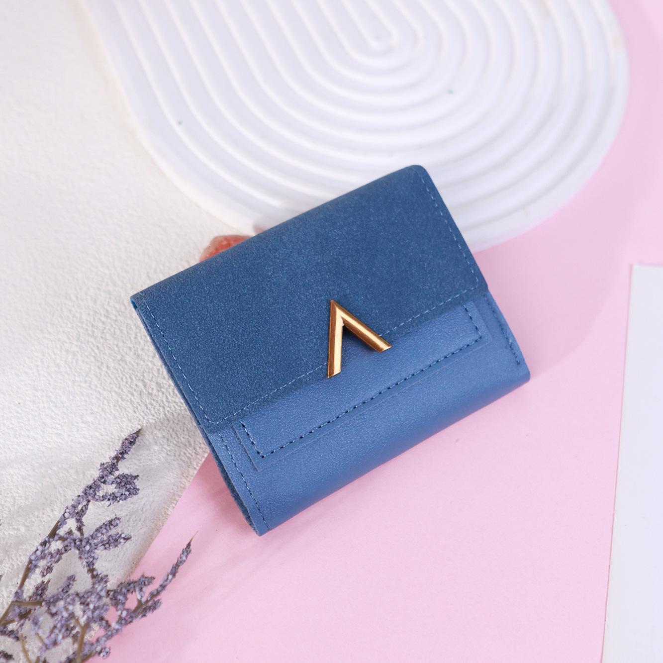 

Женский ПУ кошелек тройного сложения: Простой дизайн, держатель для нескольких карт, кошелек для монет. 11.5 x 1.5 x 9.5 cm