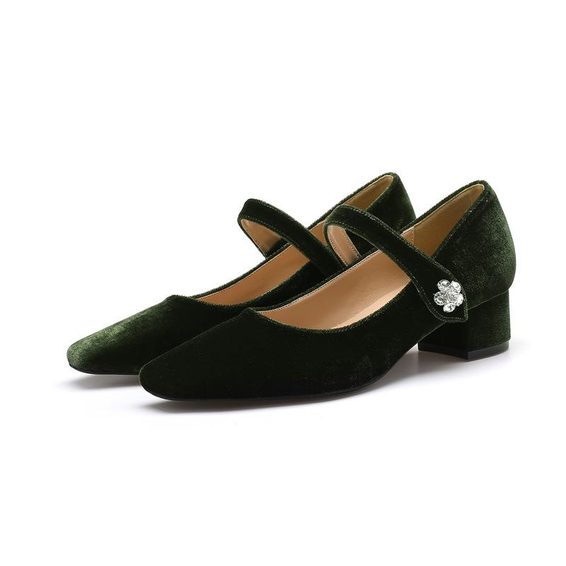 2025 Spring and Autumn Mary Jane Coarse Heel Single Shoes Women's Shallow Mouth One-word Buckle Strap Velcro Golden Velvet Retro Women's Shoes Larg
