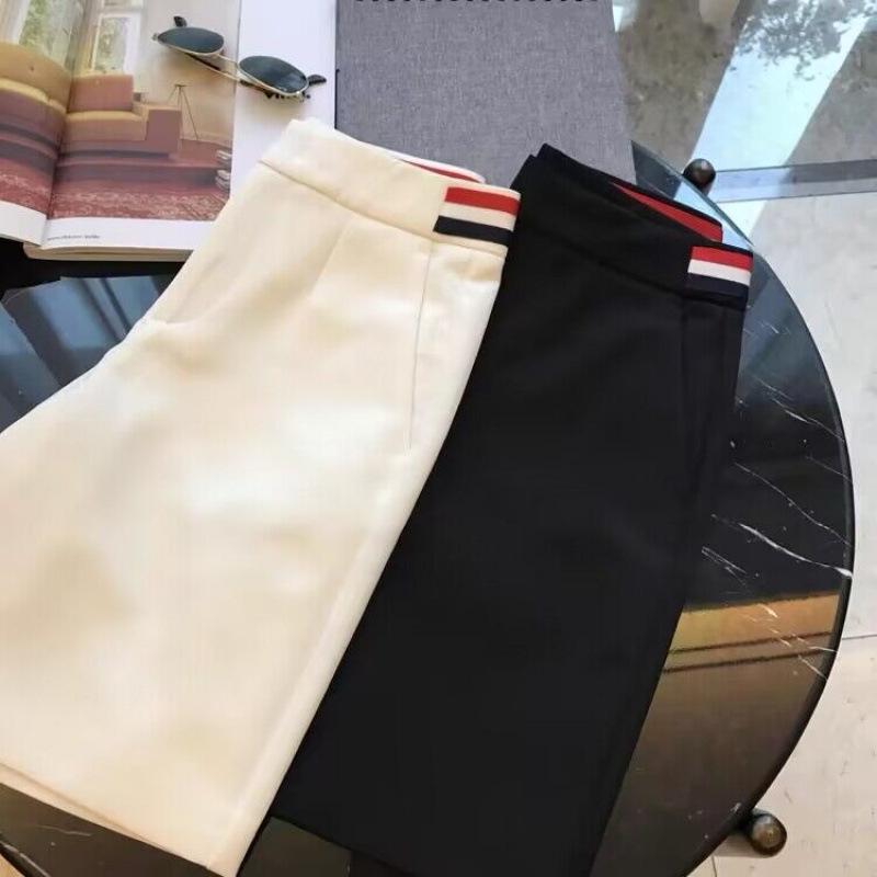 Women's European-Style White Wide-Leg Summer Shorts - Slim Fit, Casual Five-Point Pants.