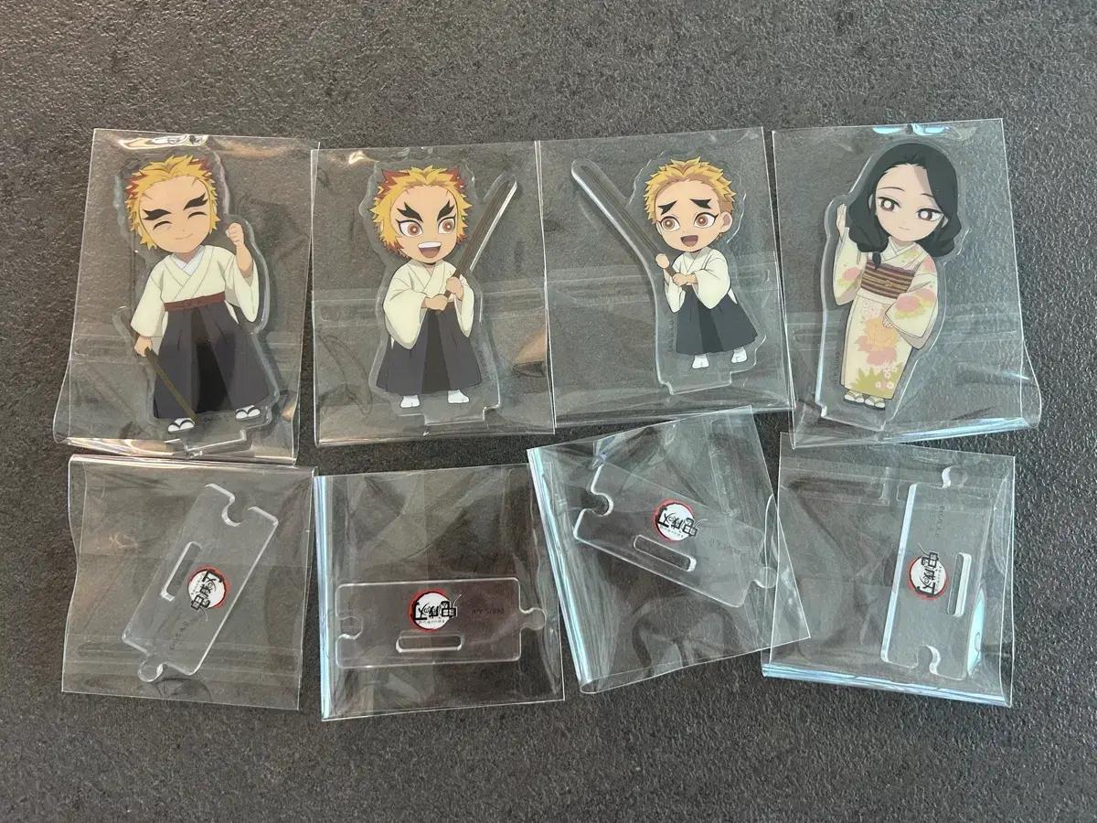 

Blade of Destruction Connected Acrylic Stand Rengoku Family Set Used