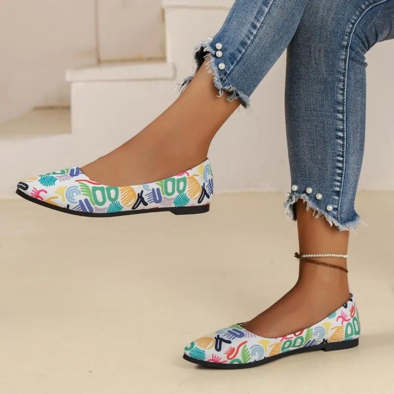 Boty Dámské 2024 nadměrná velikost Slip on Dámské ploché boty Žhavý výprodej Denní ploché dámské Potisk Špičatá špička Boty s mělkou měkkou spodní částí