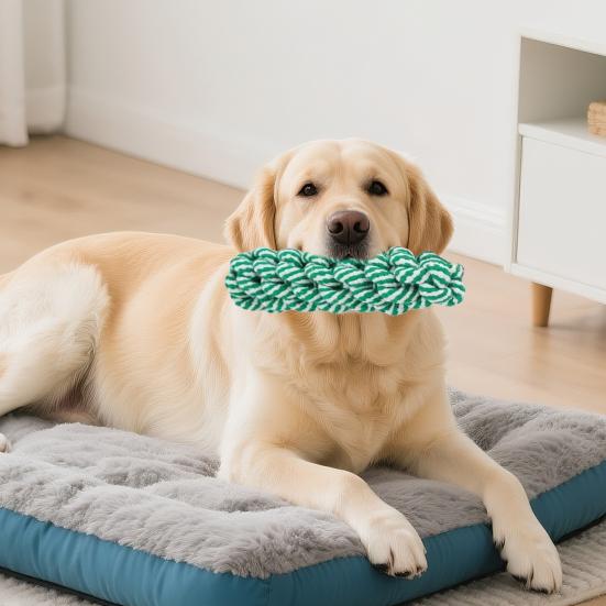 No-drip Pet Water Dispenser 500ml 700ml Dog Water Bottle Leak-Proof Cage Hanging Water Feeder for Small Medium Pets Cats Dogs