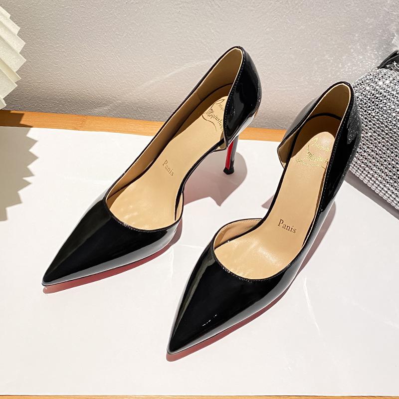 Nude Waterproof Table High Heels Women's Stiletto 2026 New Versatile Temperament Pointed Single Shoes Sexy Patent Leather Red Soles