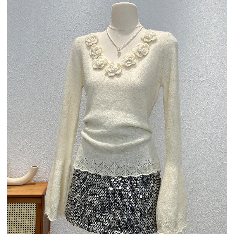 Three-dimensional Flower Knitted Sweater Autumn and Winter New Horn Sleeve Design New Niche Crochet V-neck Bottoming Sweater