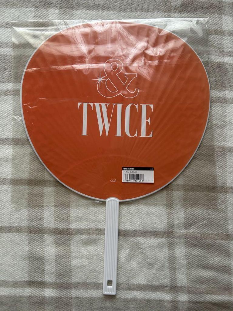 [USED] TWICE MOMO fan