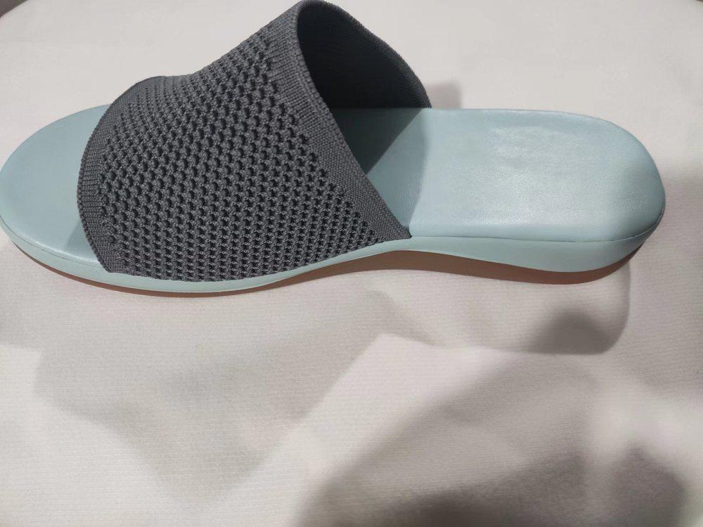 Ciabatte da Spiaggia da Donna Piattaforma Leggere con Suole Spesse in Poliuretano e Design Intrecciato Volante