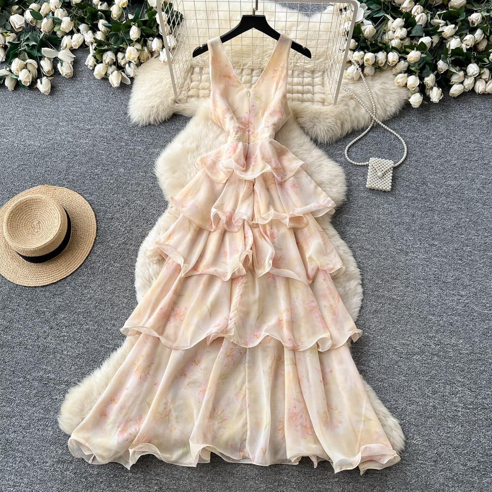 French romantic style V-neck neck floral dress women's summer sleeveless ruffle cake dress looking thin
