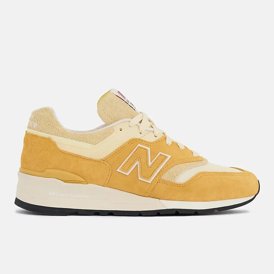 U997AC New Balance 997 Made In USA Dried Apricot Calcium (Men's)