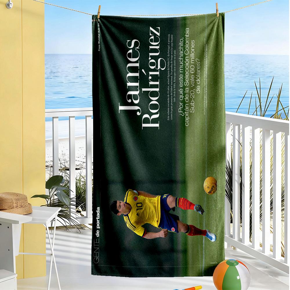 Soccer Player Action Beach Towel Super Soft & Absorbent Comfortable Lightweight Suitable for Sports, Travel, Swimming, Yoga, Bathroom, Beach, And Pool