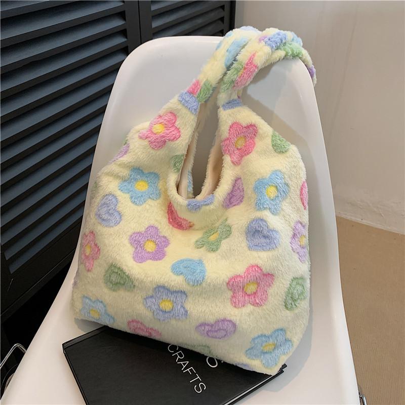 Soft Plush Large Capacity Shoulder Tote Bag for Women Fashion Minimalist Daily Handbag CLE