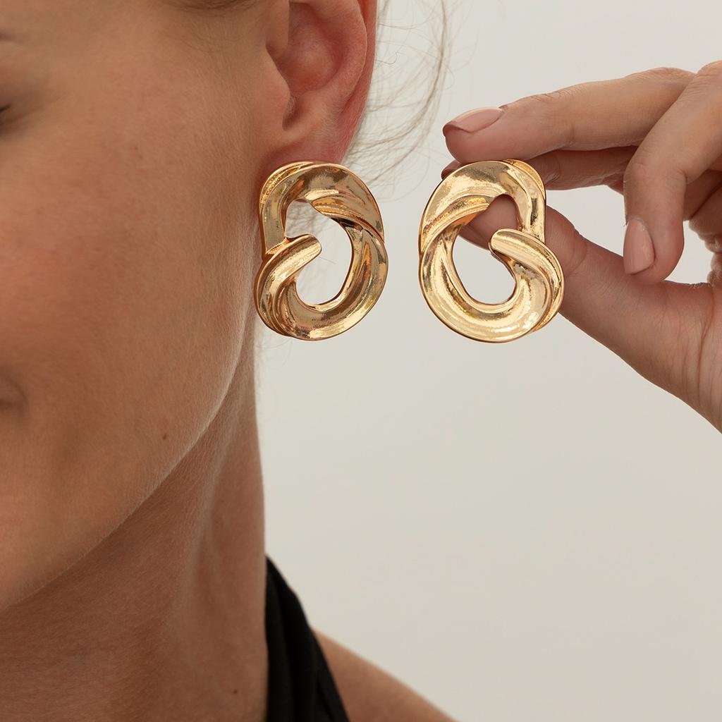 Irregular Liquid Ring Geometric Stud Earrings Female, Simple Temperament Pleated Ins Wind Ear Jewelry