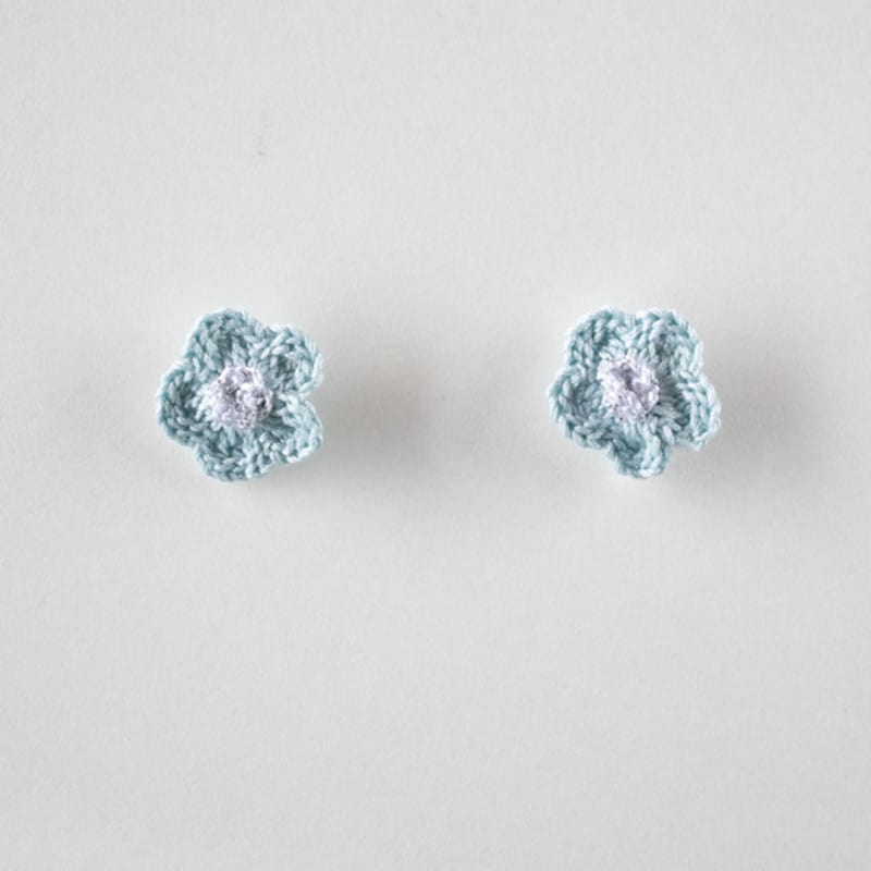 MERRYMOTIVE Pastel sunshine knit flower earring (Skyblue)