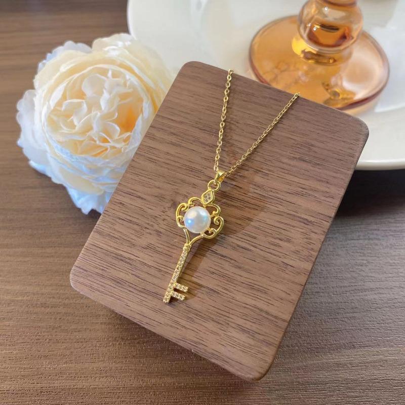 Gold Pearl Key Pendant Titanium Steel Clavicle Necklace For Women