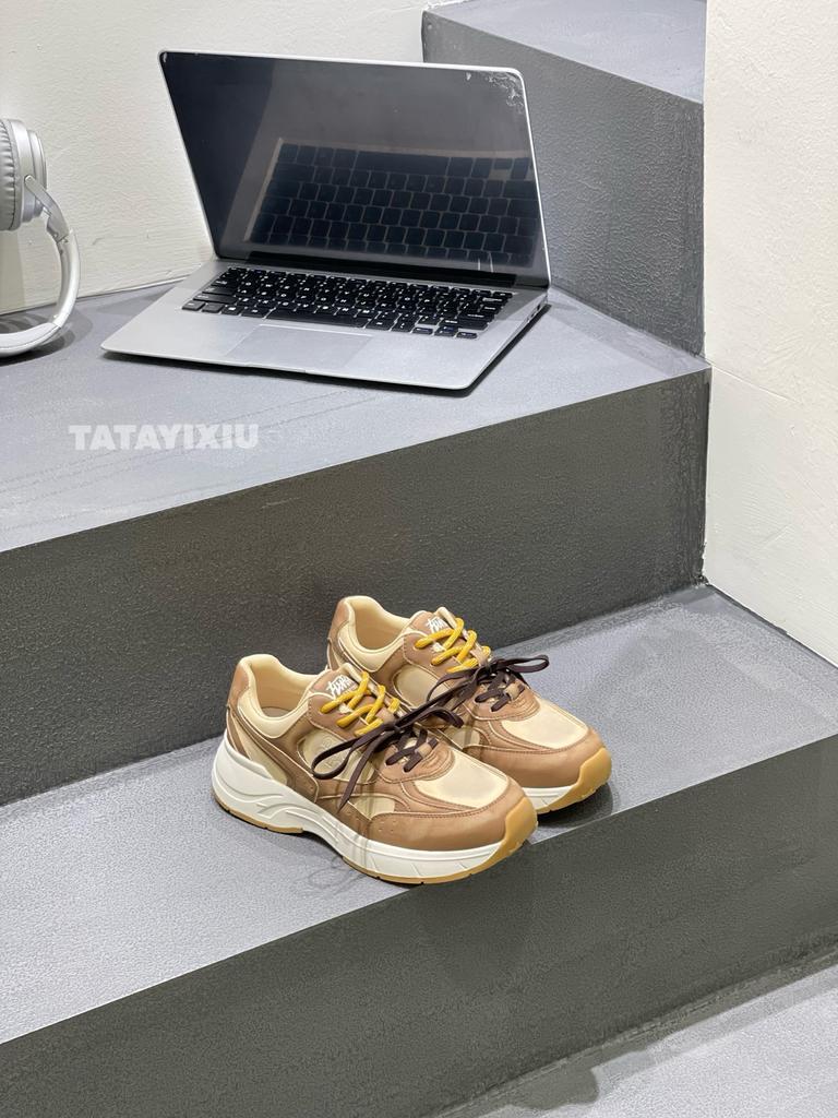 Leather mesh thick-soled retro round head lace-up sneakers women's 2025 new breathable and versatile casual Forrest Gump shoes