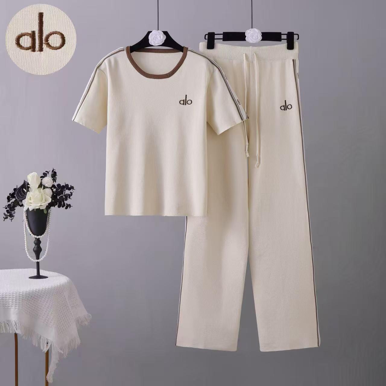 

26 New Styles Casual European and American Short Sleeve Knit Top & Wide Leg Pants Two-Piece Set for Women One Size абрикосовый