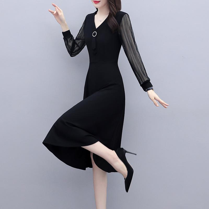 Dream 0121 Plus Size Women's V-Neck Lace Patchwork Dress with Long Sleeves - Slimming, Flattering Black Skirt