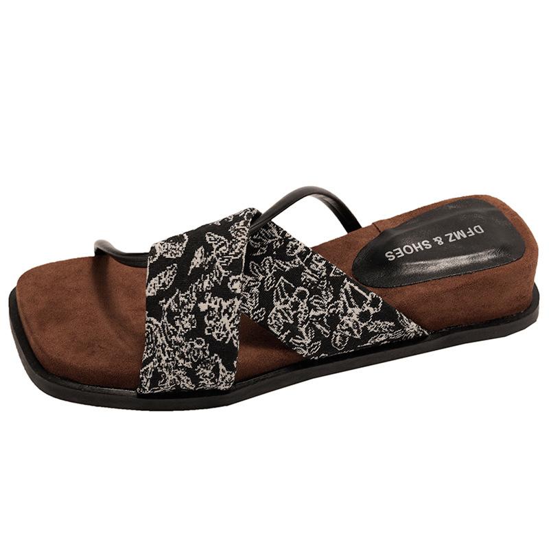 Internet celebrity explosion black retro one-word wedge slippers women's summer wear 2025 new non-slip premium sandals