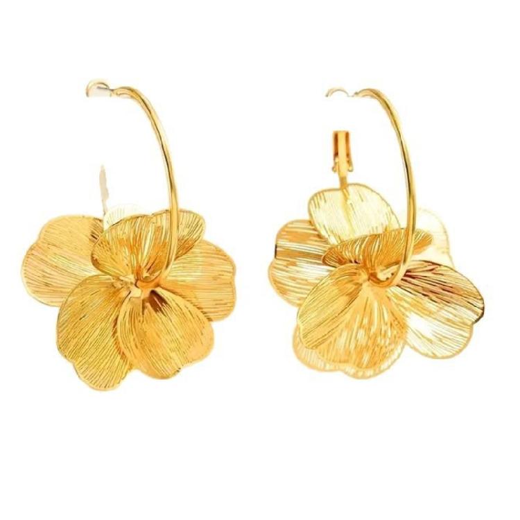 Elegant Vintage Flower Petal Pendant Earrings for Women Hanging Lightweight Ear Pendants Fashion Party Wear Jewelry