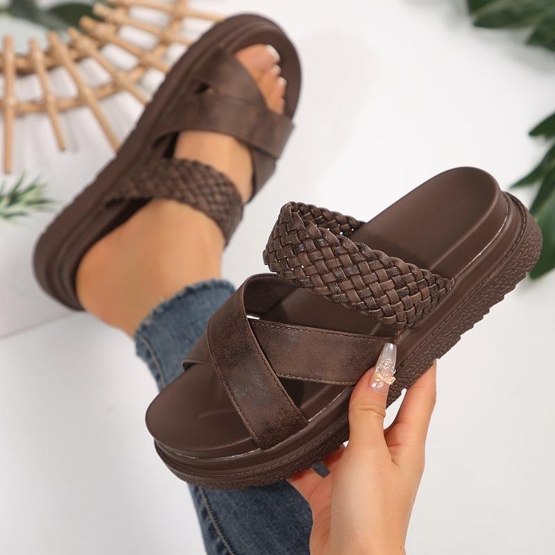 Women’s Wide-Fit Flat Platform Slide Sandals with Cross Woven Strap Casual Comfortable Design
