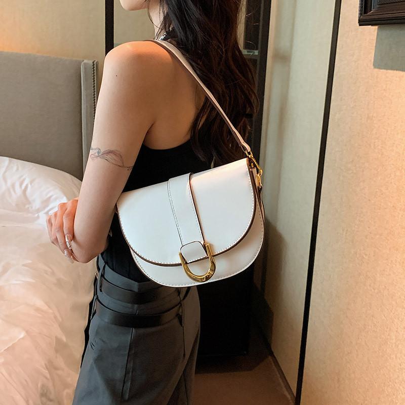 Trendy Vintage Saddle Bag For Women 2023 Fashionable Pu Shoulder Bag With Stitching