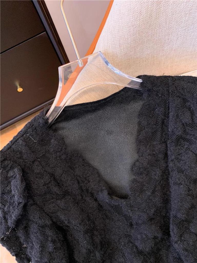 Women's Fluffy Lace Puff Sleeve V-Neck Top - Slimming Autumn/Winter Style