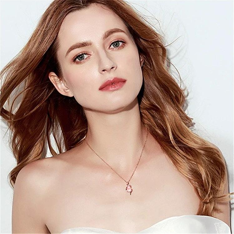 Korean-style Hot-selling Pink Crystal Heart-shaped Pendant, Rose Gold-plated Love Pendant, Collarbone Chain, Birthday Gift