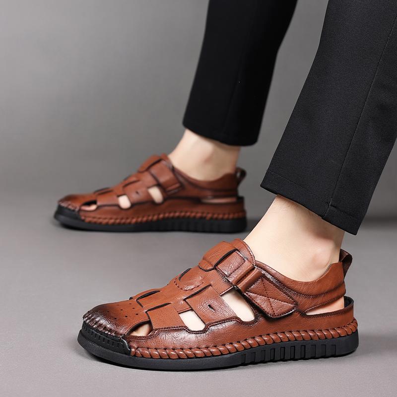 Fashion Leather Sandal for Men Round Toe Light Comfortable Mens Sport Sandals Trendy All Match Breathable Non Slip Beach Shoes