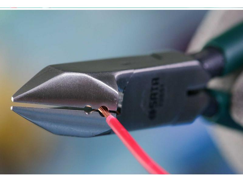 SATA 70651 6-Zoll-Industrie-Elektrikerzange – Multifunktionales Abisolier- und Schneidwerkzeug