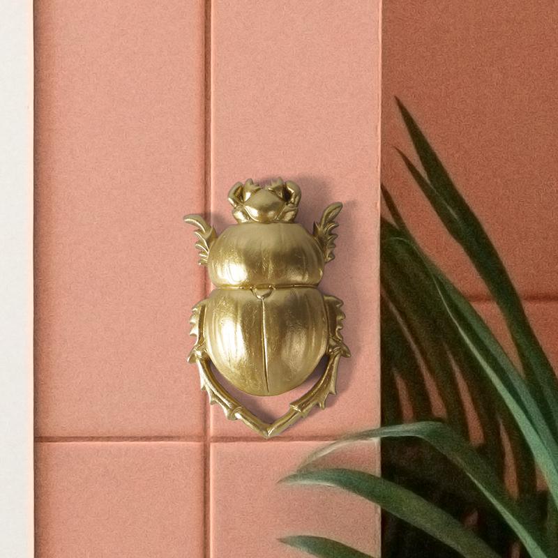 Golden Scarab Wall Hanging Ornament - Creative Resin Wall Decoration for Home, Bedroom, Living Room