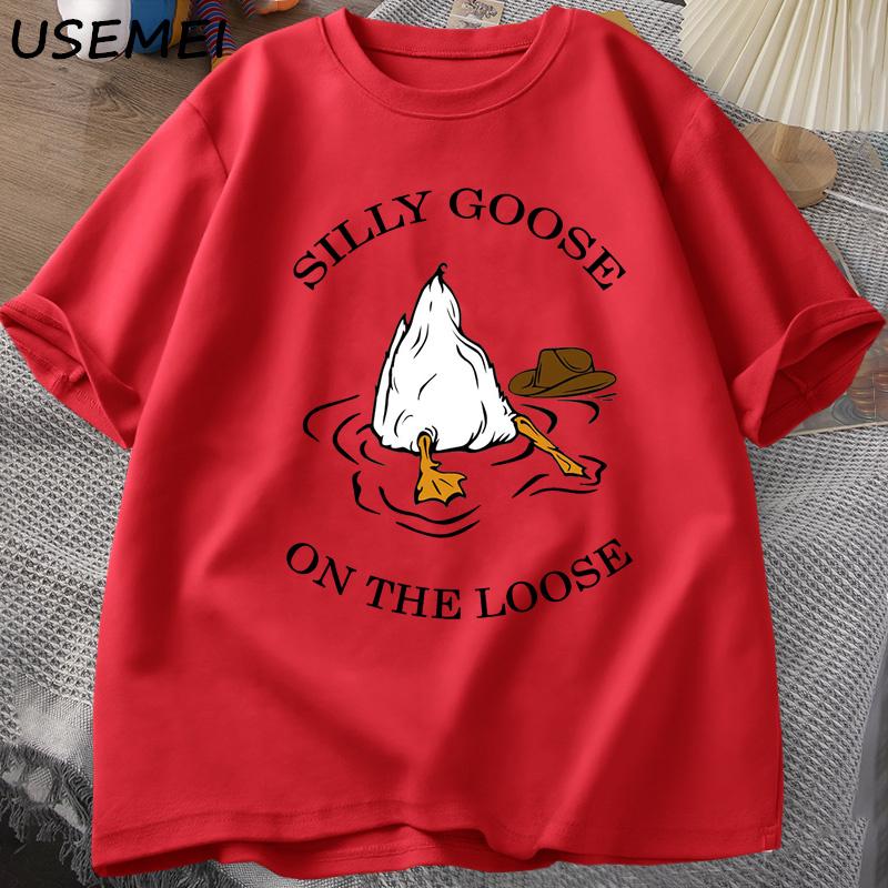 Silly Goose on The Loose Tshirt Cotton Short Sleeve Funny Animal Printed Tshirt Streetwear Tee Shirt Unisexs Oversized T Shirt S