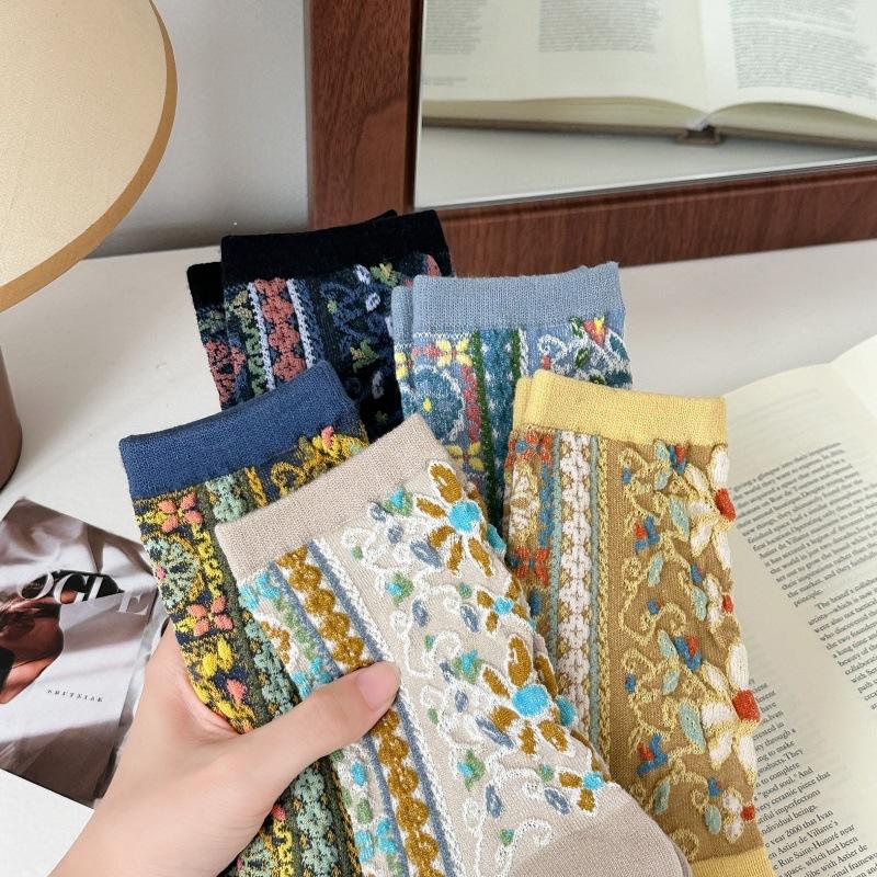 Ethnic Style Retro Women Socks Flower Embossment Harajuku Vintage Cotton Long Socks Autumn and Winter Japanese Middle Tube Socks