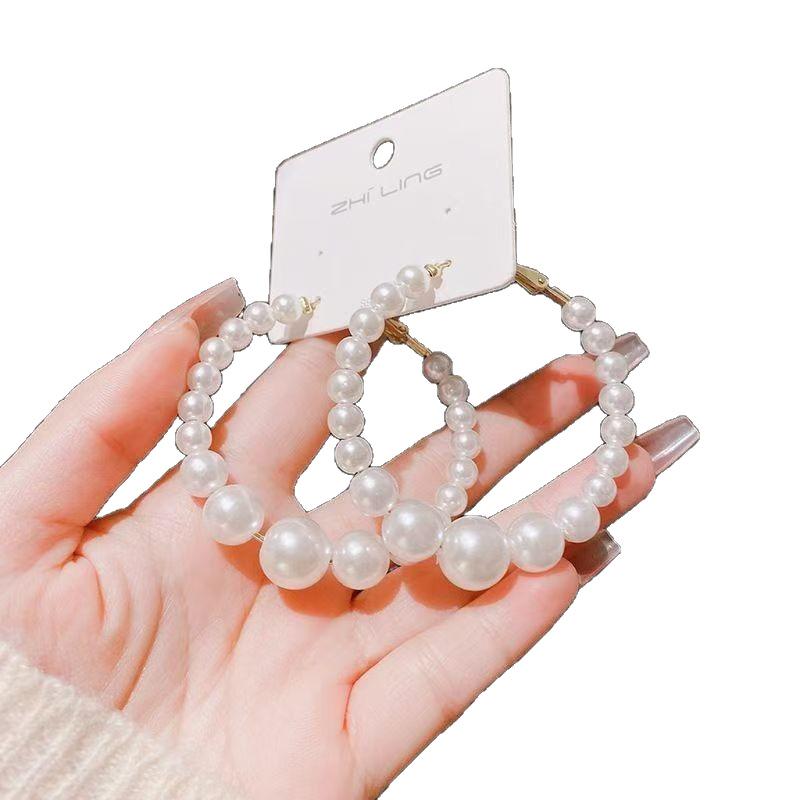 European and American Exaggerated Size Imitation Pearl Circle Geometric Silver Needle Earrings Simple Temperament Light Luxury High-end Earrings