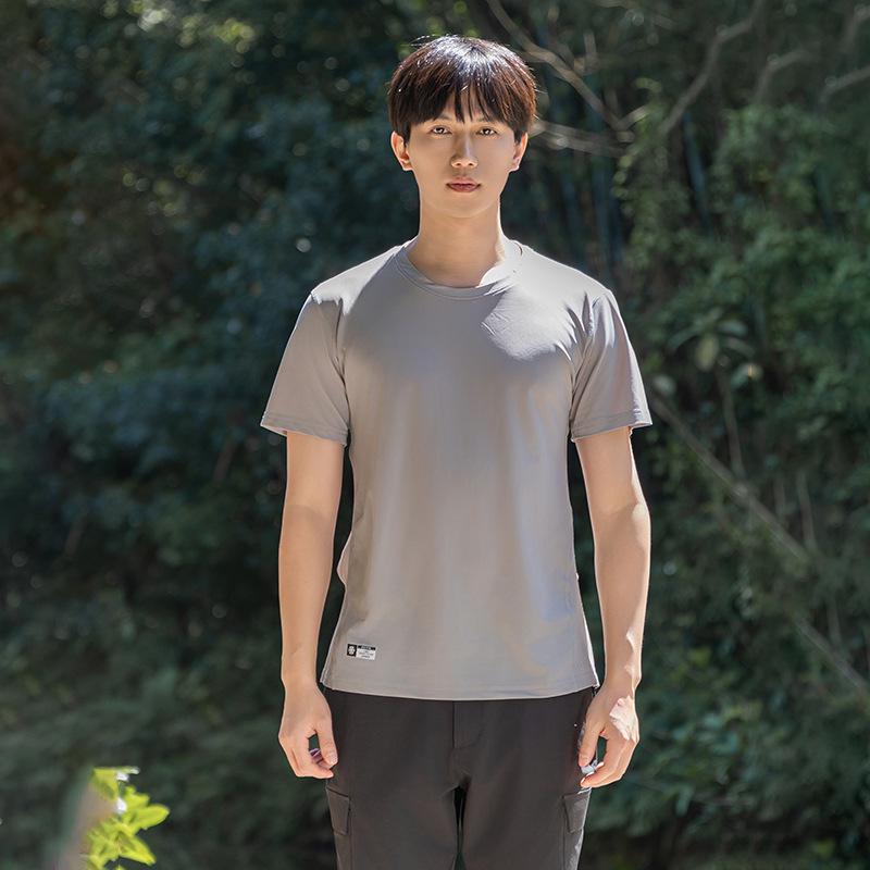 

Shishi Унисекс Спортивная футболка из ледяного шелка быстросохнущая для пеших прогулок и бега XL