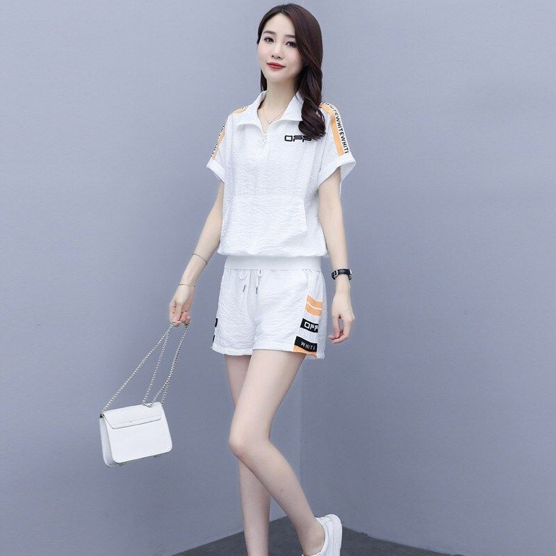 Korejská edice Volný střih Módní tričko s krátkým rukávem a šněrovací široké šortky pro dámský letní ležérní dvoudílný set