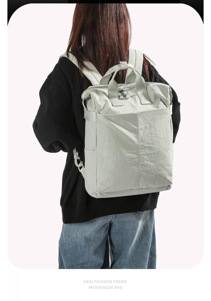Unisex Lässiger Outdoor-Rucksack: Großes Fassungsvermögen, Wasserabweisend, Strukturierte Unifarbe, Ideal für Reisen, Sport und den täglichen Weg zur Arbeit.