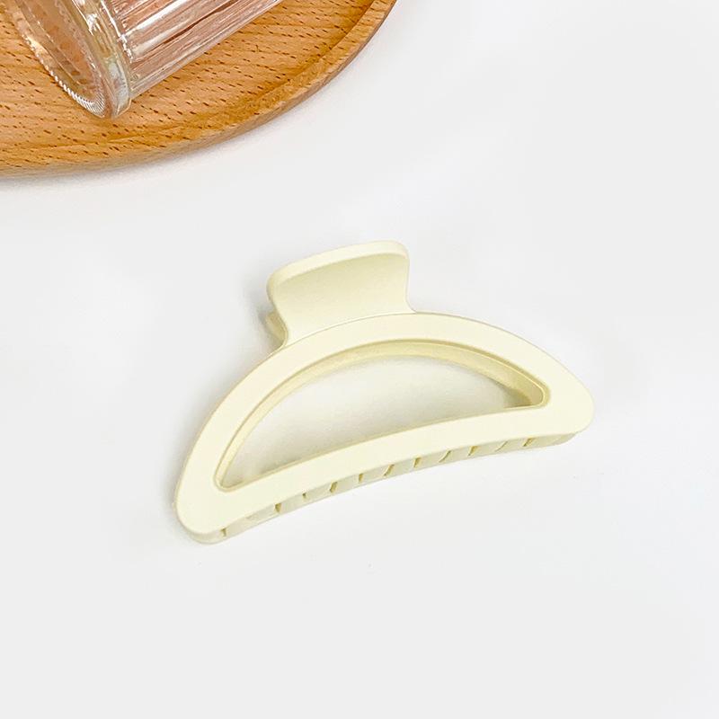 Retro Milk Coffee Series: Sweet Girl Shark Clip with Frosted Hollow Design - Fashion Hair Accessory