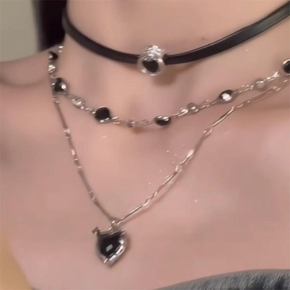 Light Luxury Multi Layered Necklace Jewelry Choker Necklace Fashion Small Pendant Necklace  Gift