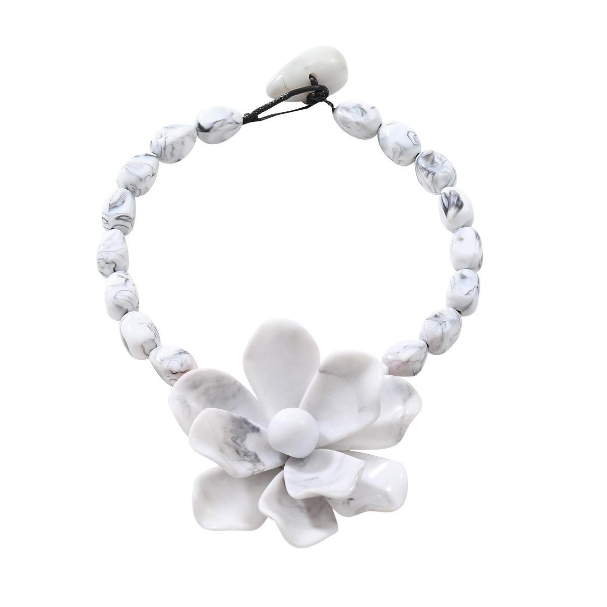 

2024 Большой Цветок Подвеска Цепь Бусины Ожерелье Для Женщин белый