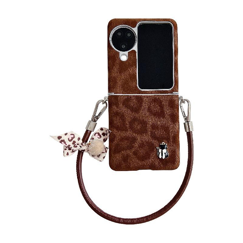 

Leopard Print OPPO Find N3 Flip Case with Bow Knot Wrist Strap OPPO Find N3 Flip коричневый