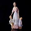 European Retro Resin Mother Child Statue Ornaments Crafts Home Table Mom Children Figurines Miniatures Decoration Love Gifts Art