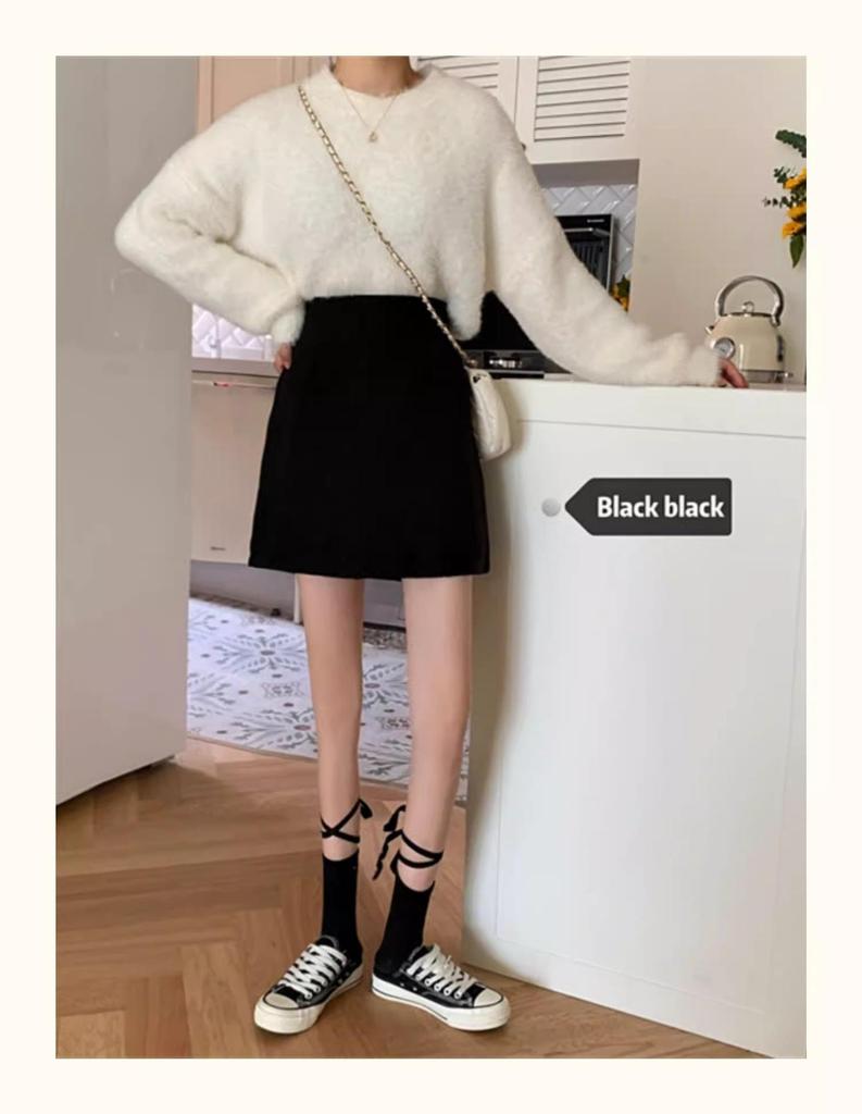 Korean Style Black Wool A-line Mini Skirt, High Waist, Slim Fit, Autumn/Winter 2024 Fashion.