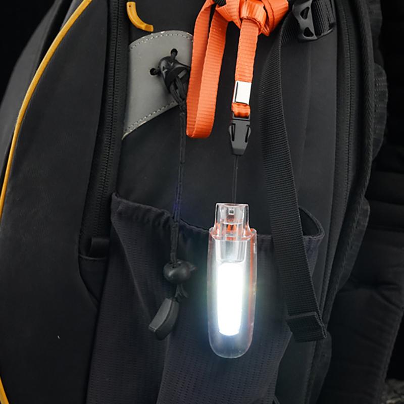 Sifflet de Survie de Camping Extérieur Sifflet de Secours avec Lumière LED Mini Lampe Torche Rechargeable Lampe Torche d'Urgence à Réglage 3 Vitesses