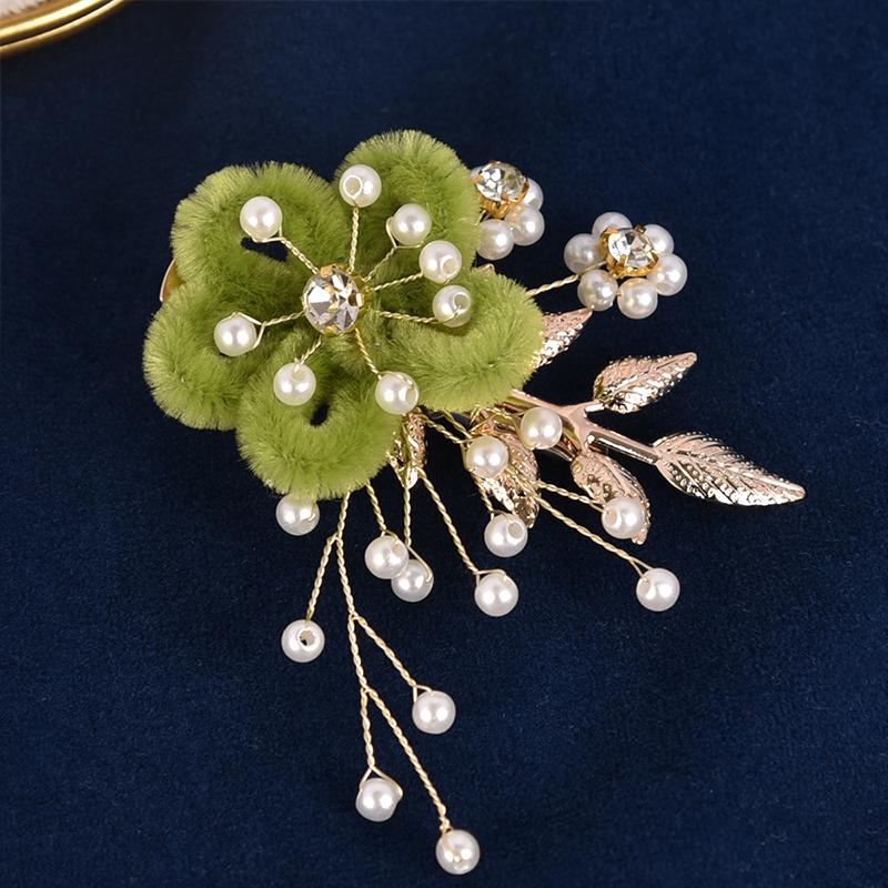 

1 шт. Цветы Разноцветные Заколка для волос Невеста Жемчуг Зажим-уточка Листья Плюшевый Античный стиль Элегантный Ручной работы Мода